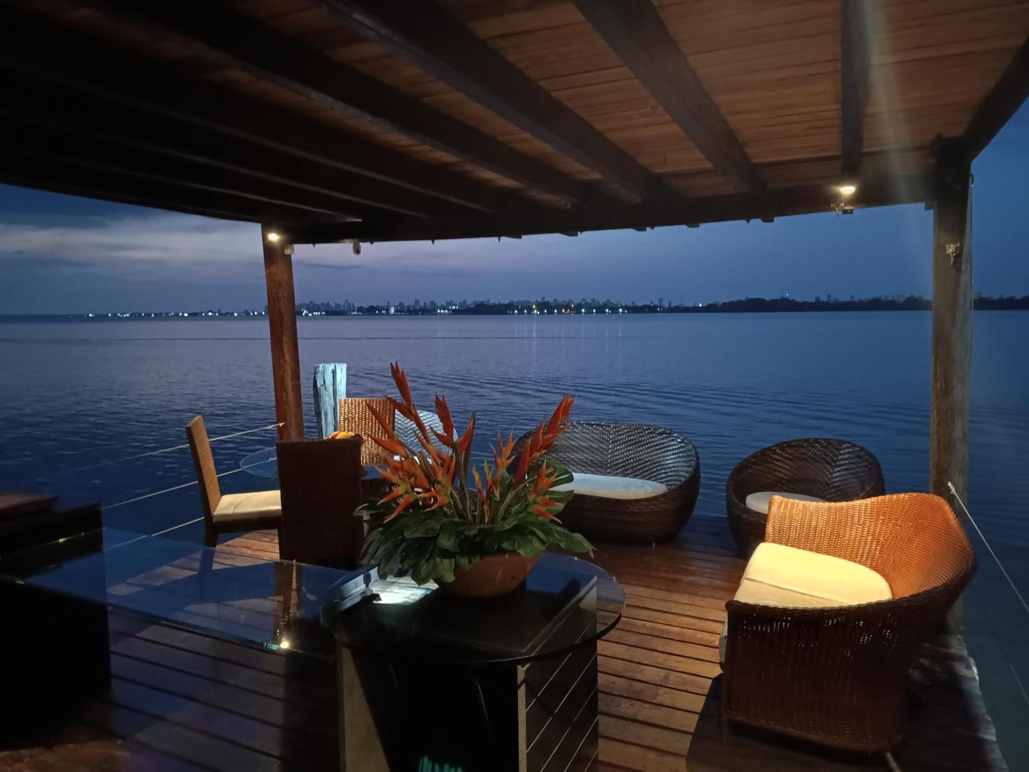 Suite Bangalo Ilha Da Fantasia 贝伦 外观 照片